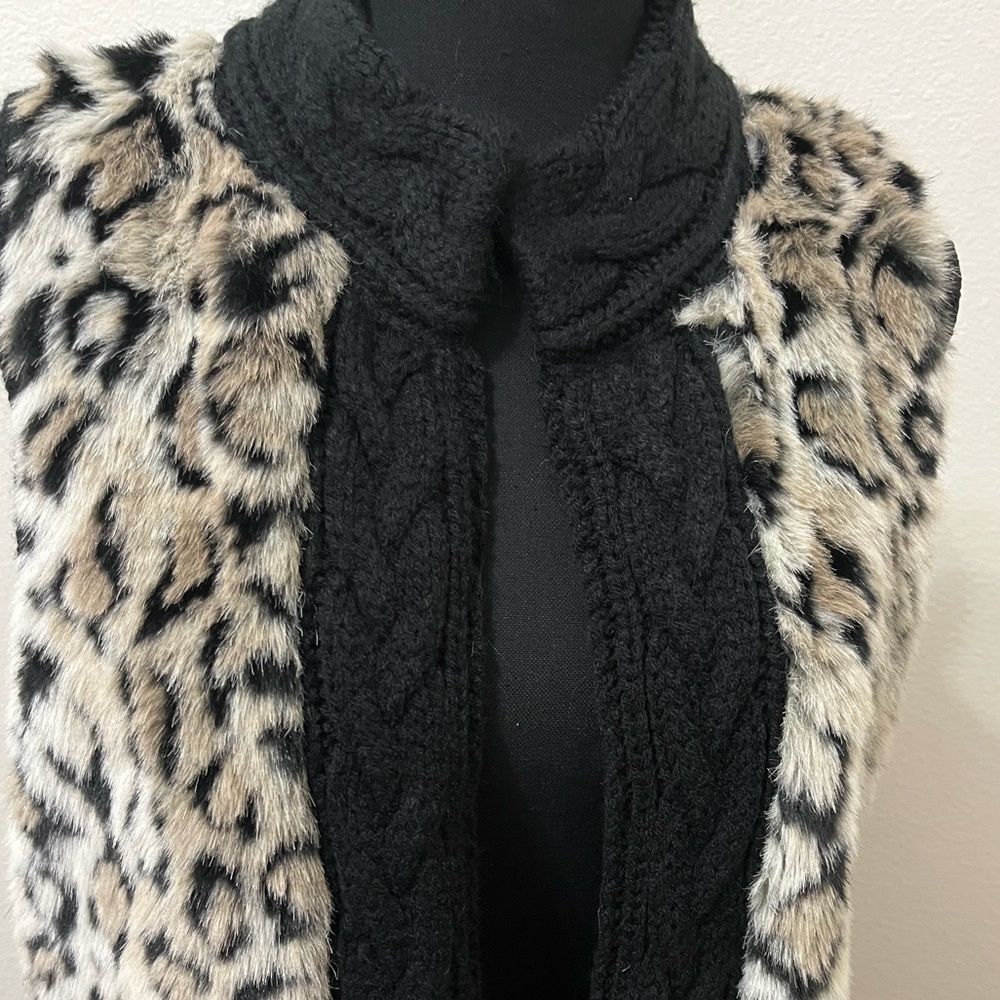 Women’s sweater and fur best